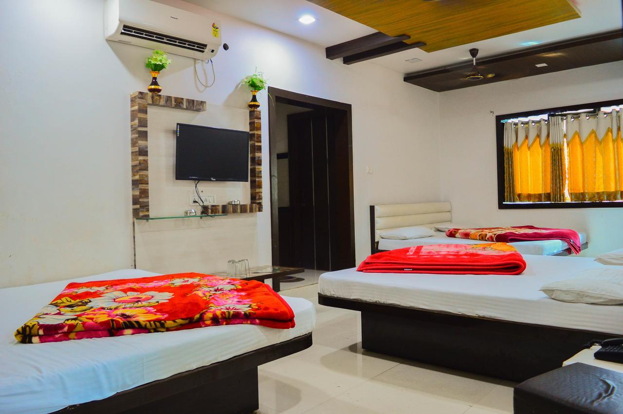 Hotel Shree Dwarkadhish Palace Ujjain Zewnętrze zdjęcie