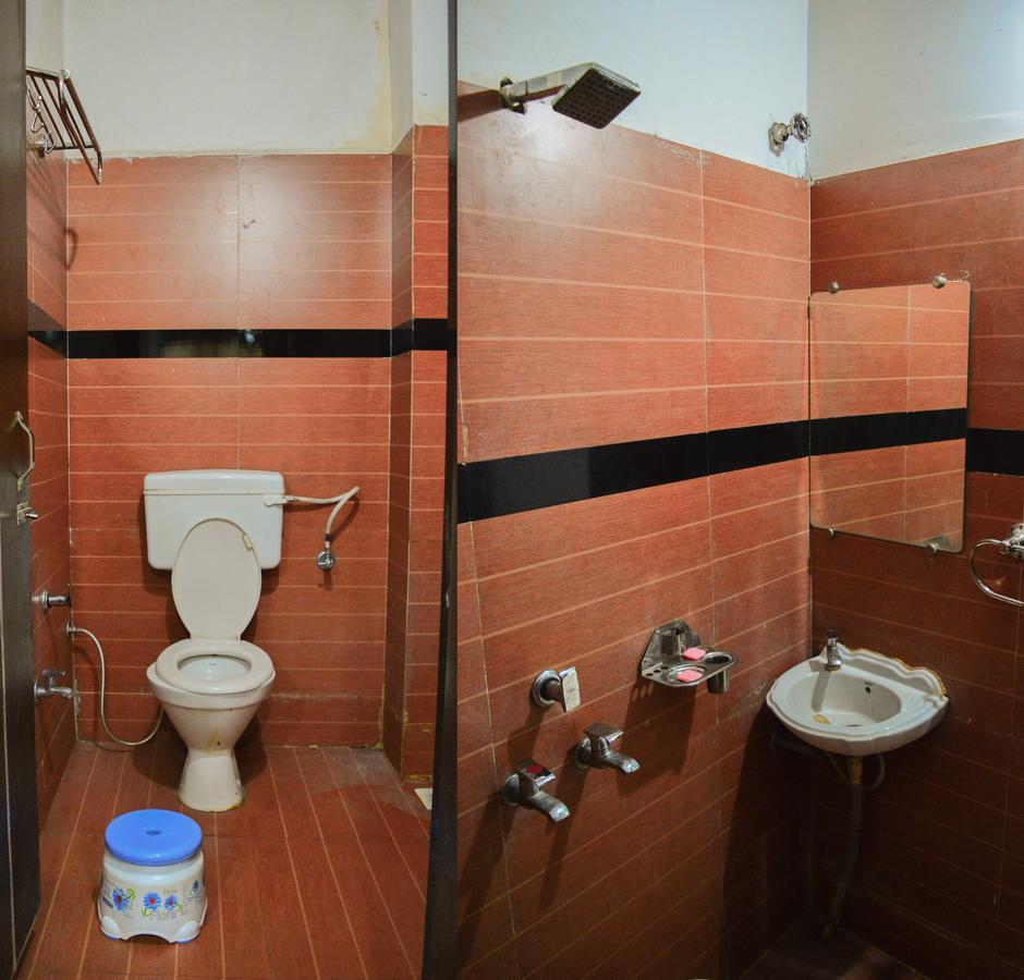 Hotel Shree Dwarkadhish Palace Ujjain Zewnętrze zdjęcie