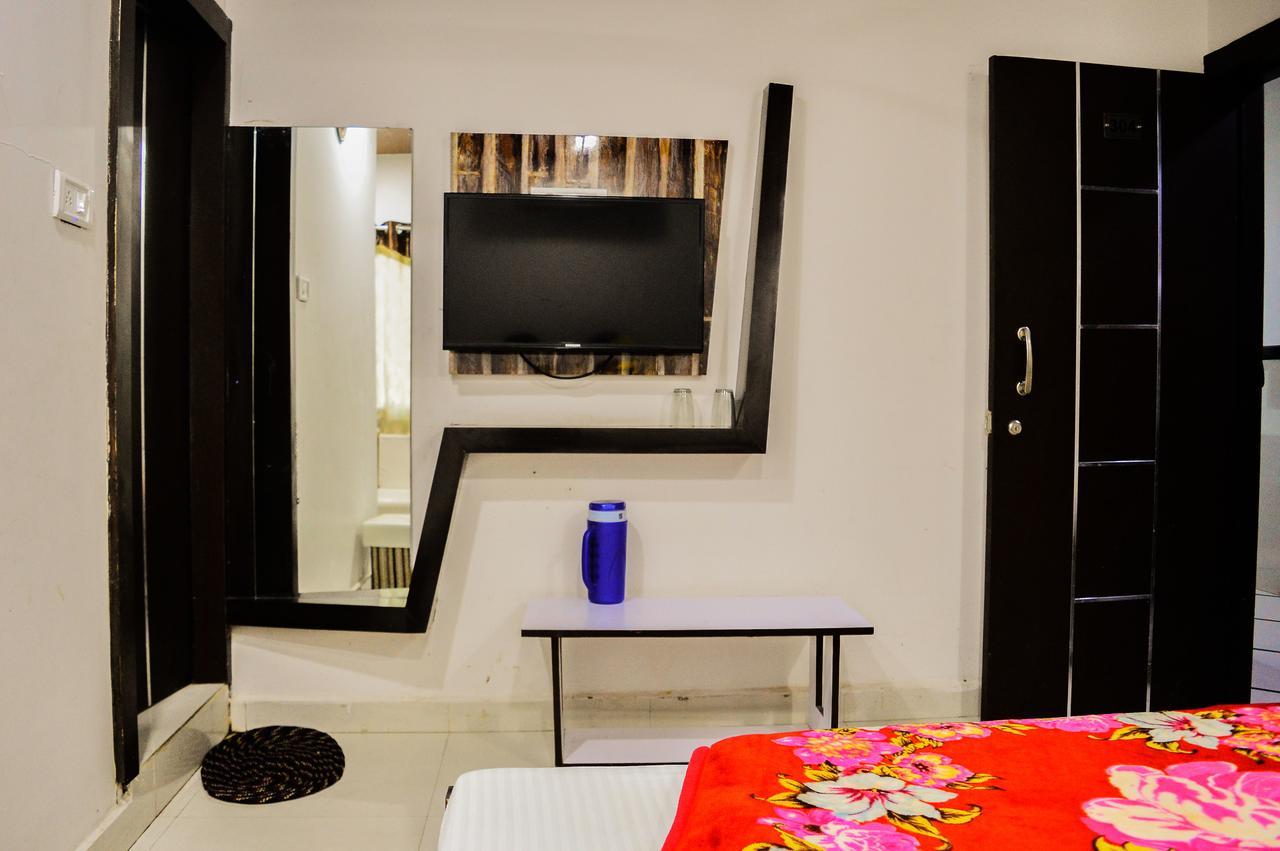Hotel Shree Dwarkadhish Palace Ujjain Zewnętrze zdjęcie